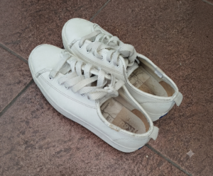 Gemini_Generated_Image_ldt9oldt9oldt9ol Sepatu Putih